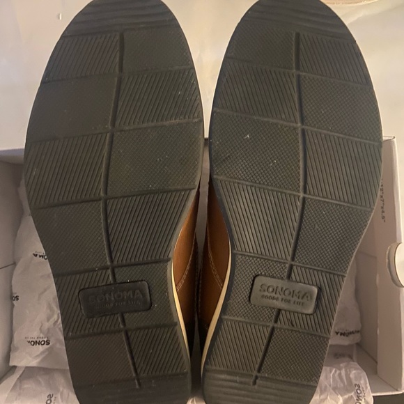 Sonoma, dress shoes, Memory foam soles, size 5Boys, lace up, worn once - Picture 12 of 12